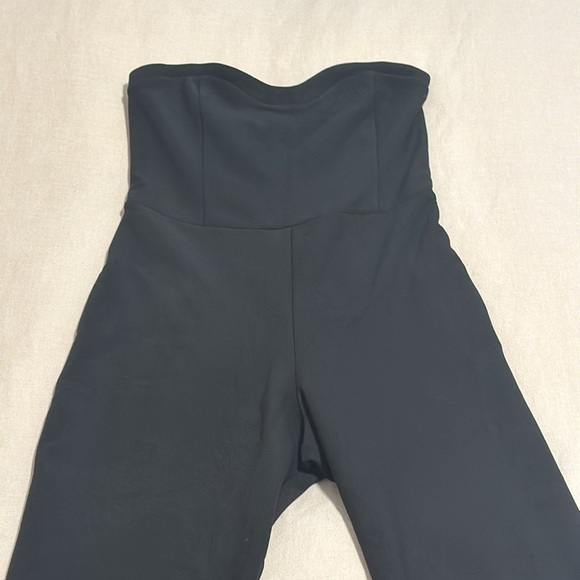Abercrombie Strapless Crepe Sweetheart Jumpsuit in Black - Picture 3 of 8